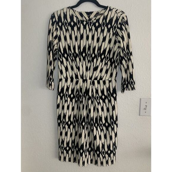 J. McLaughlin Catalina Cloth Black‎ Ivory Ikat Sheath Dress Size M - Picture 2 of 11